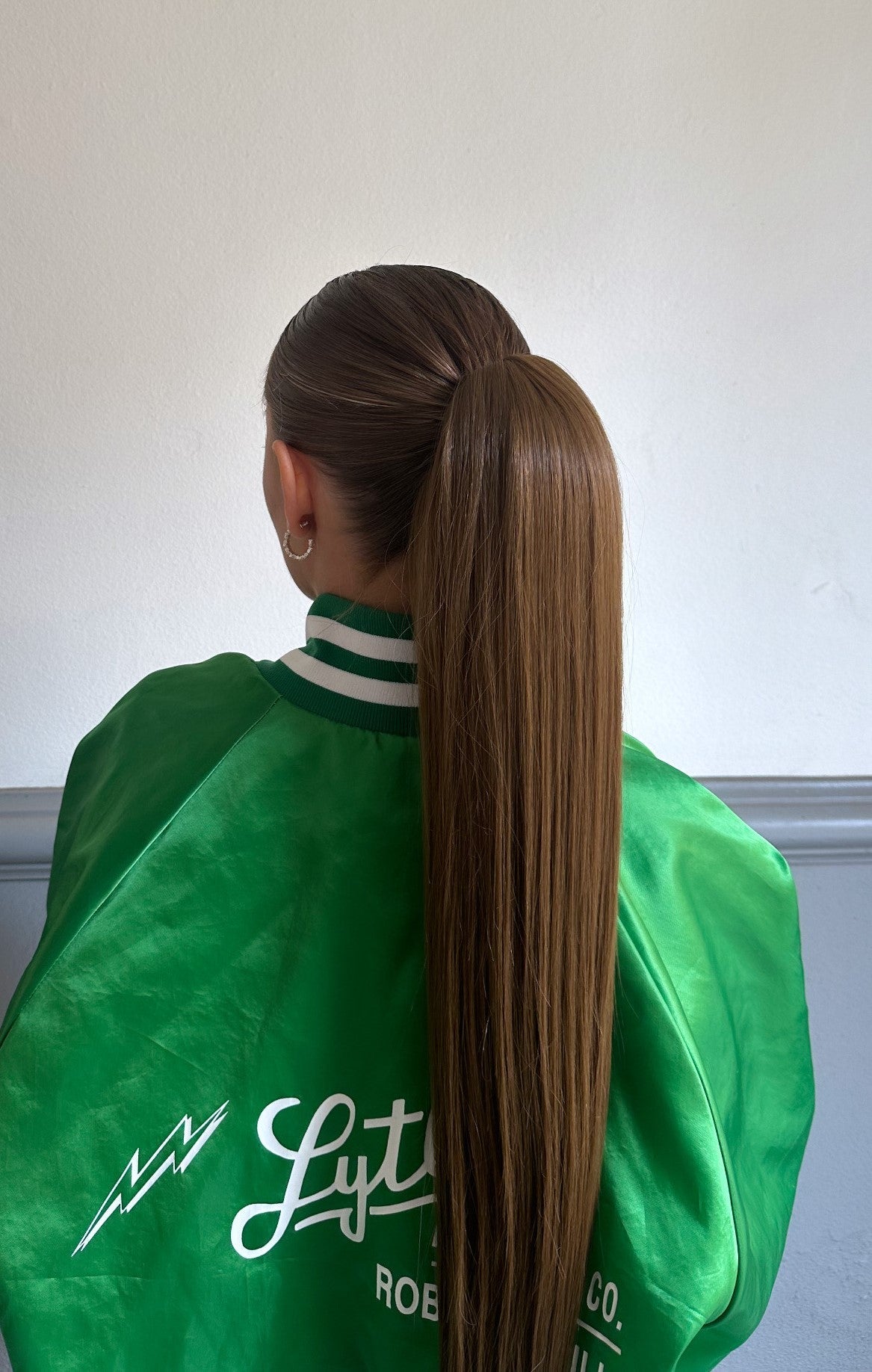 CLASSY PONYTAIL