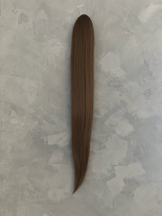 Classy Short Lysebrun Ponytail